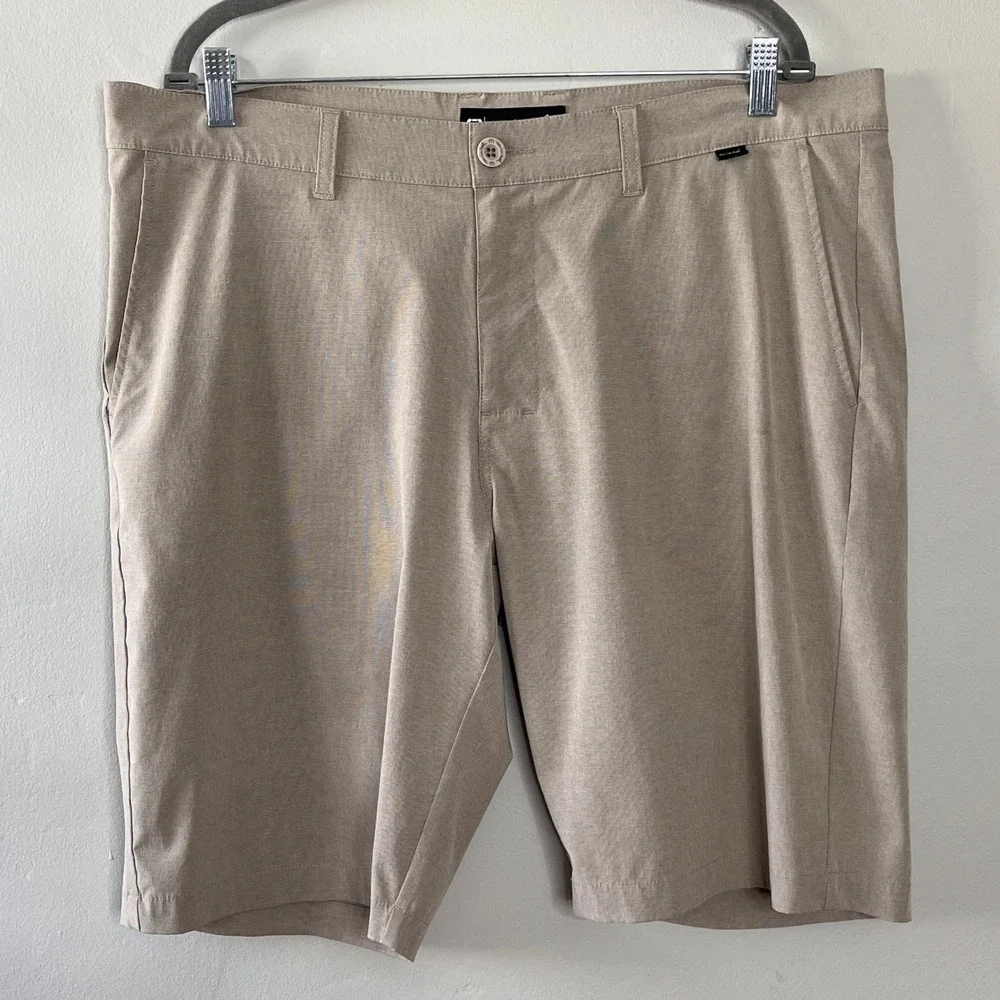Travis Mathew Mens Shorts Hybrid Casual Golf Walking‎ Everyday Tan